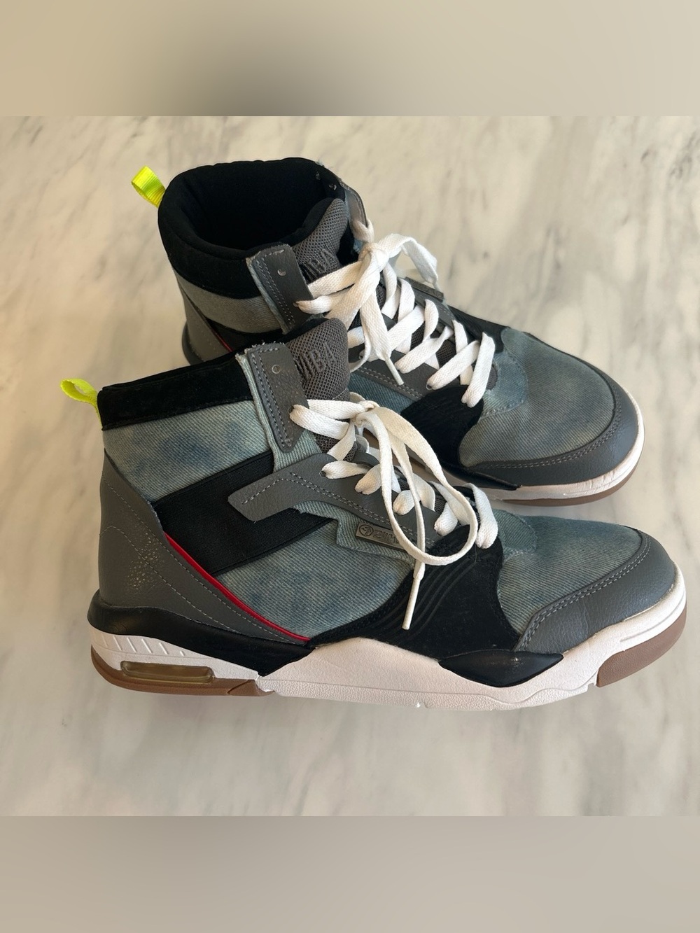 Women’s Zumba size 9